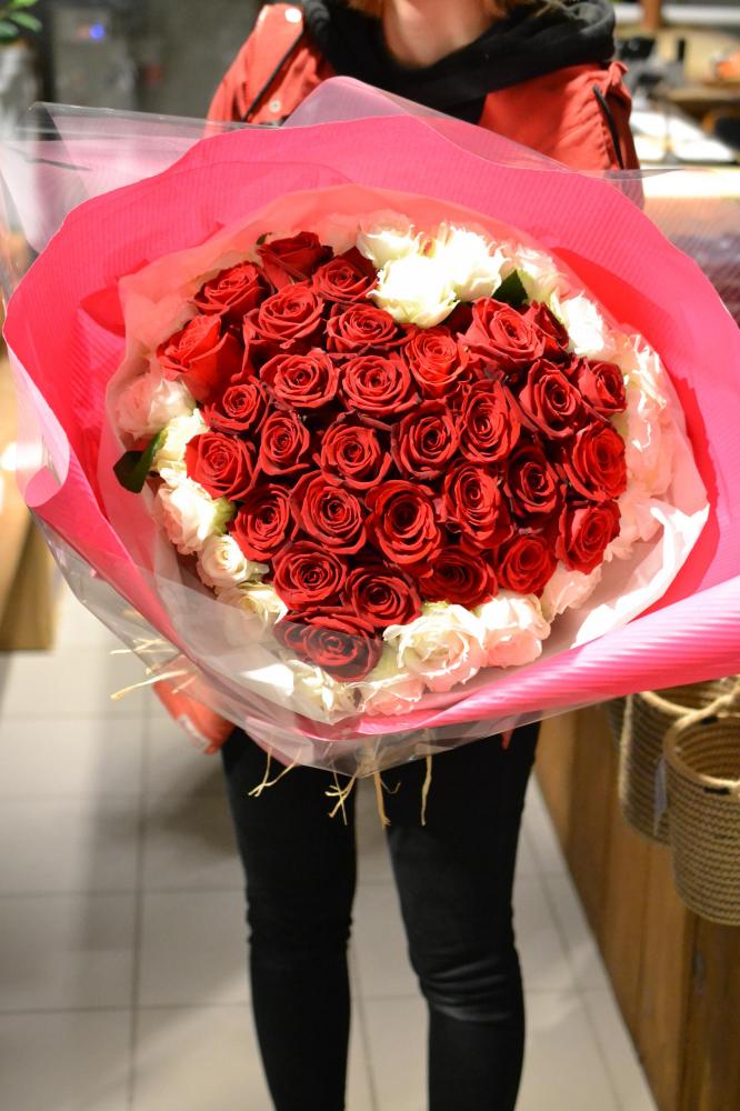 10卓セット 結婚式 テーブル装花 赤いバラ 装花_赤バラ」のアイデア 11 件 | 結婚式 テーブル, テーブル 装