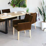 ダイニングチェア 椅子 チェアー | JOY Mサイズ 両肘タイプ モケット生地 ナチュラル脚 1脚