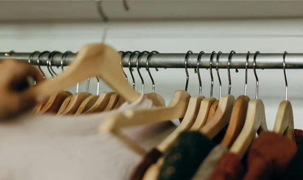 服をかけて整理整頓する5つのステップ