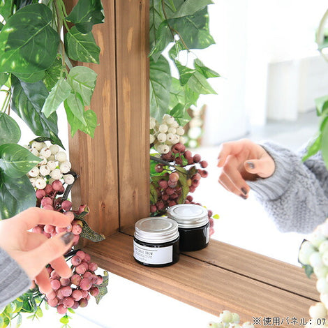 ボタニカル装飾のウォールミラー
